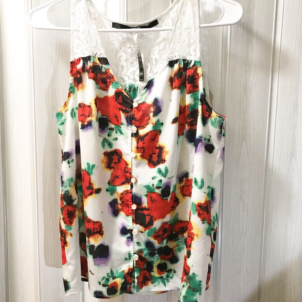 Kensie Sleeveless Blouse